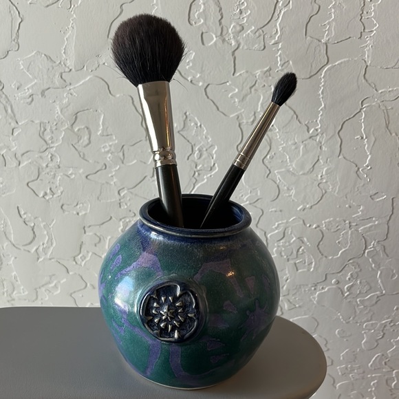 Ceramic brush holder - Picture 1 of 5
